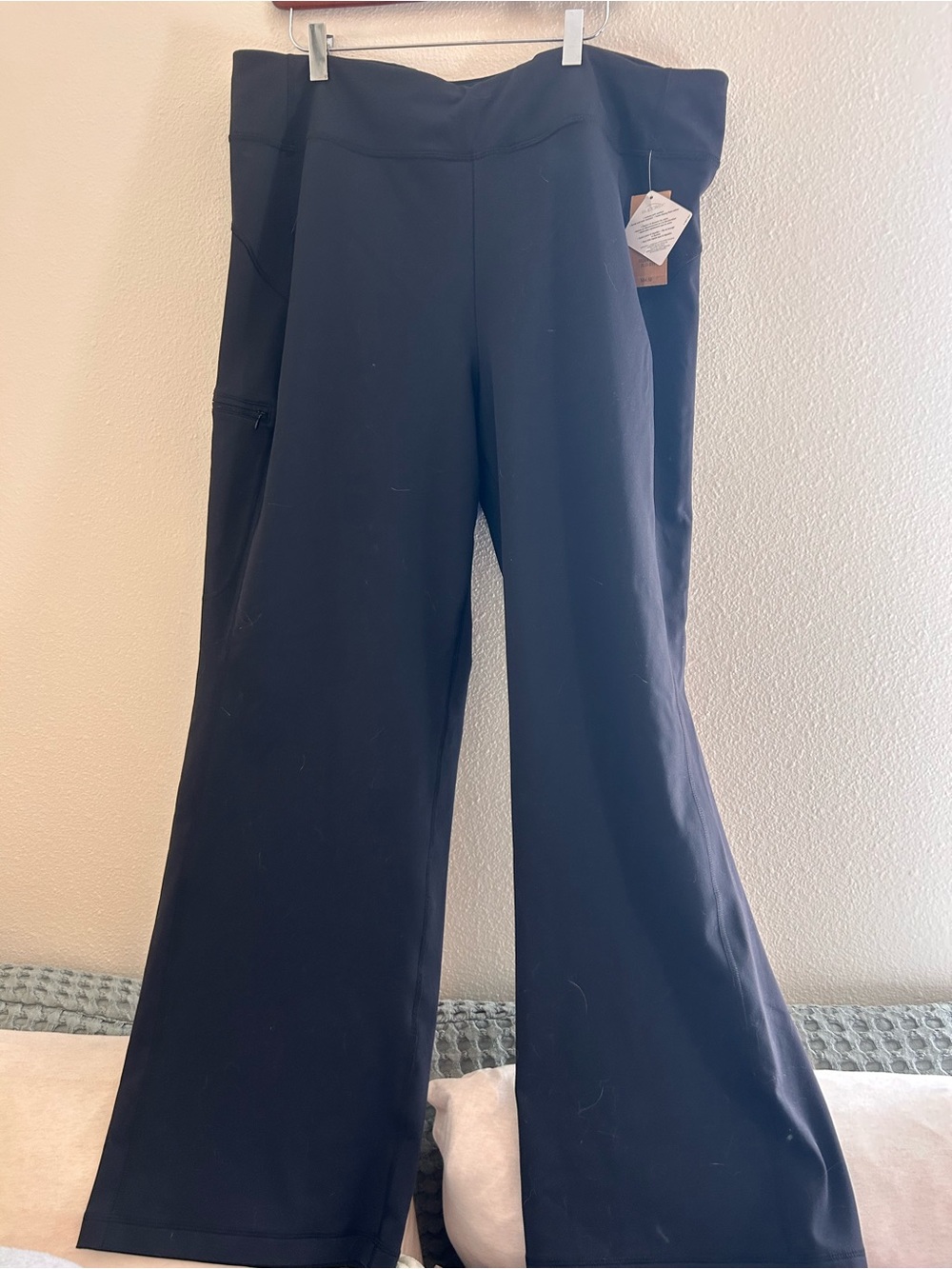 Duluth Trading Co Black Wide-Leg Pull-On Pants